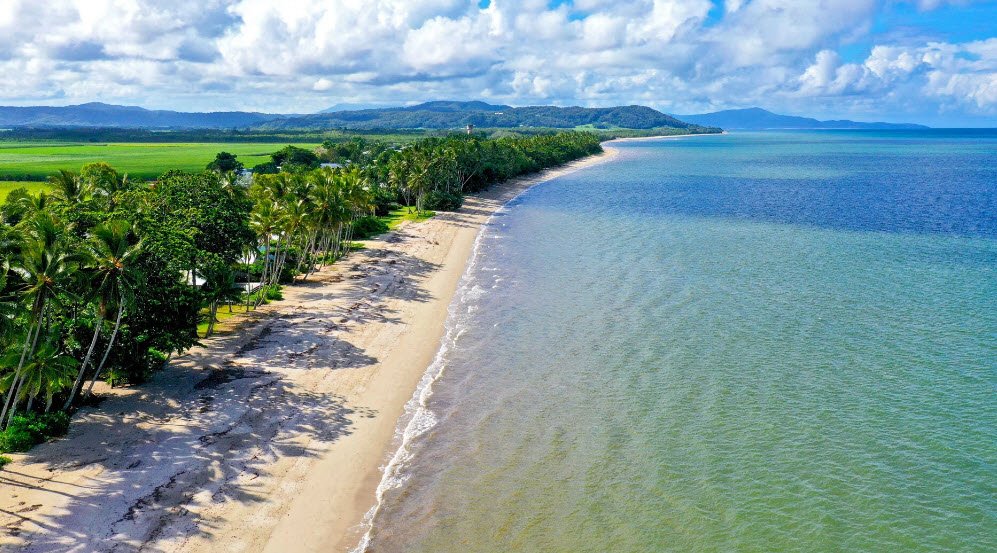 Newell Beach, Australia
